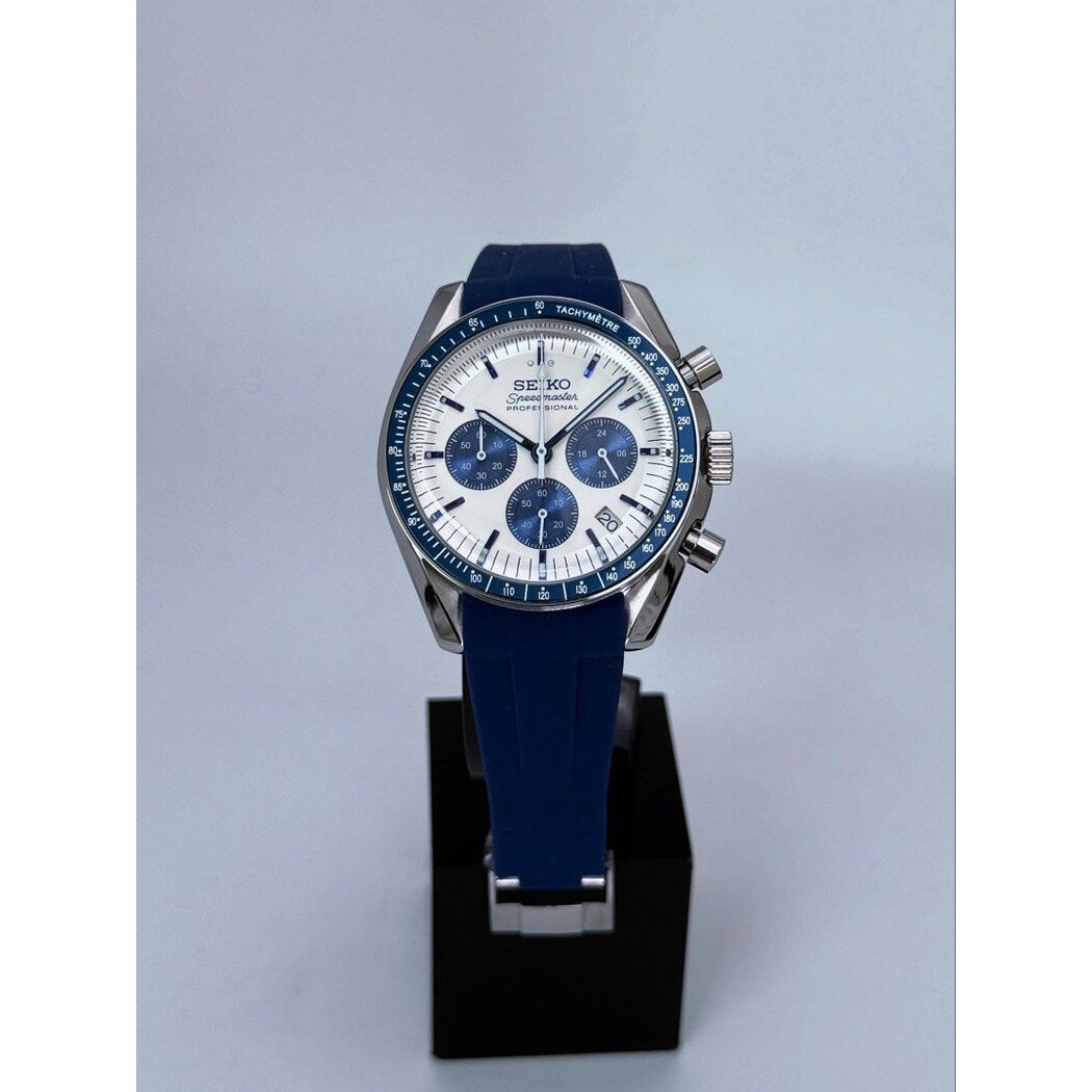 Custom Seiko Mod • Blue Panda Speedmaster on Rubber Strap (Quartz Chronograph) • 40mm
